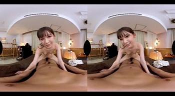 明里つむぎ