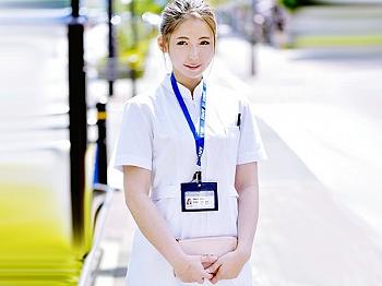 [スレンダー]ミラー号一押しの美女再び、方言が可愛い美人ナースちゃん、相談の流れで拒否できず生SEX、何度も激イキ絶頂して、そのまま中