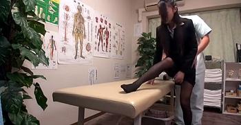 [エロ動画]【性感帯マッサージ】「隠し撮り流出！？」個室で疲れきった綺麗系スレンダーお姉さんに子宮キュンキュン甘イキ発情マッサージ