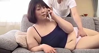 [熟女]我慢できなくなったので豊満ママにお願いしました