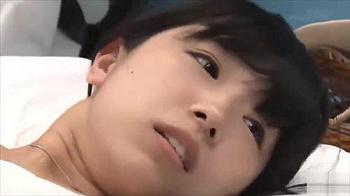 [清楚]美少女がオイルマッサージで感じて、彼氏を連れ、中出し