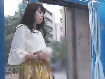 [おすすめ動画]小動物系な145cm美少女ちっぱいJDがマッサージハメで潮吹きイキ！